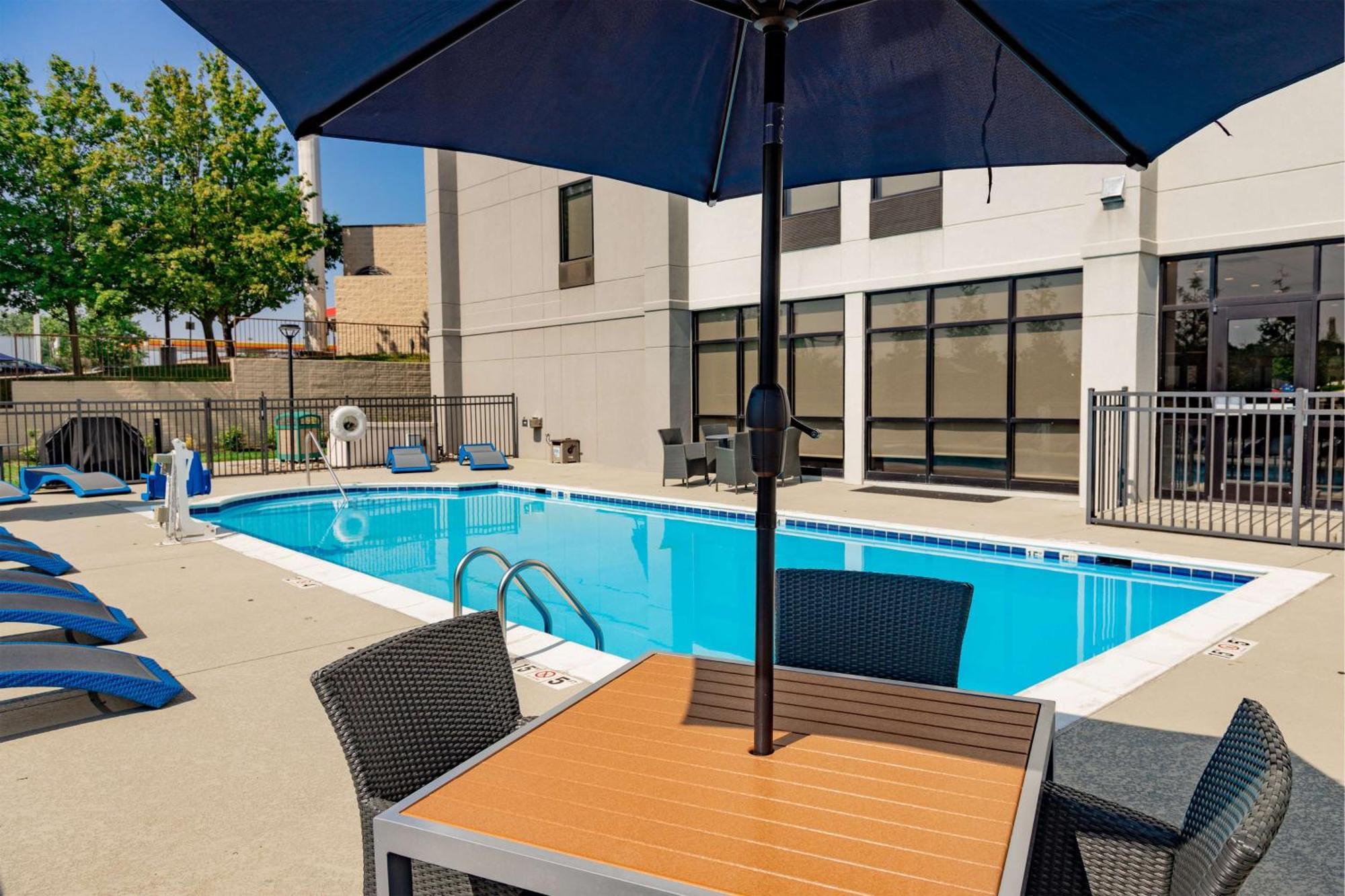 Hampton Inn Winchester Exterior foto